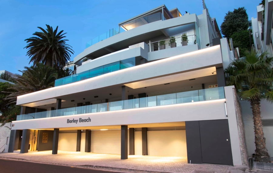 To Let 4 Bedroom Property for Rent in Bakoven Western Cape